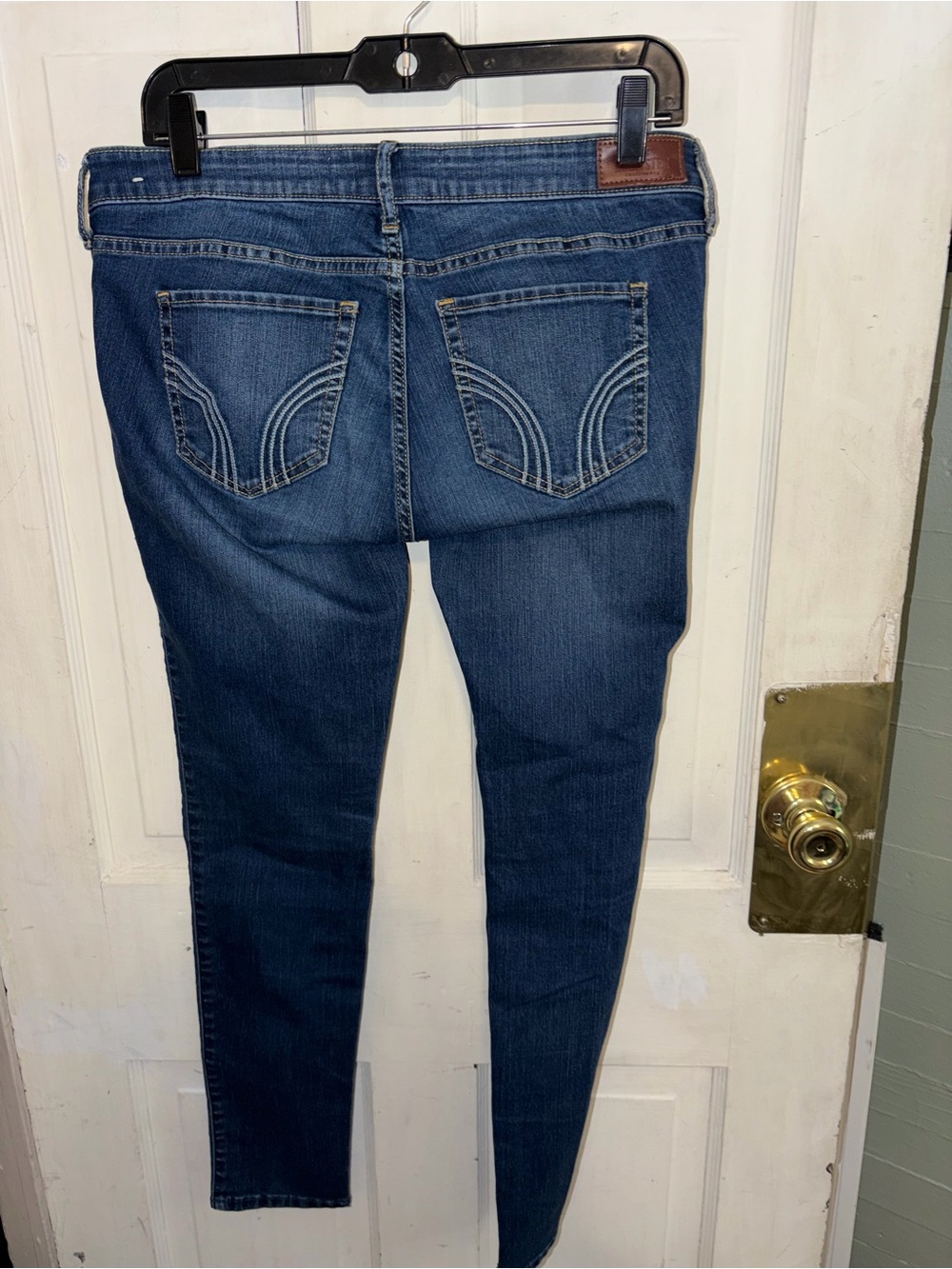 Hollister Women’s Dark Blue Skinny Jeans - Picture 2 of 3